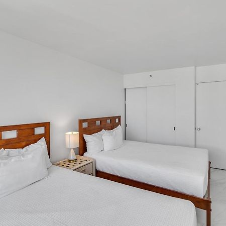 Sea View Condos At The Waikiki Banyan - Free Parking! Honolulu Exterior photo