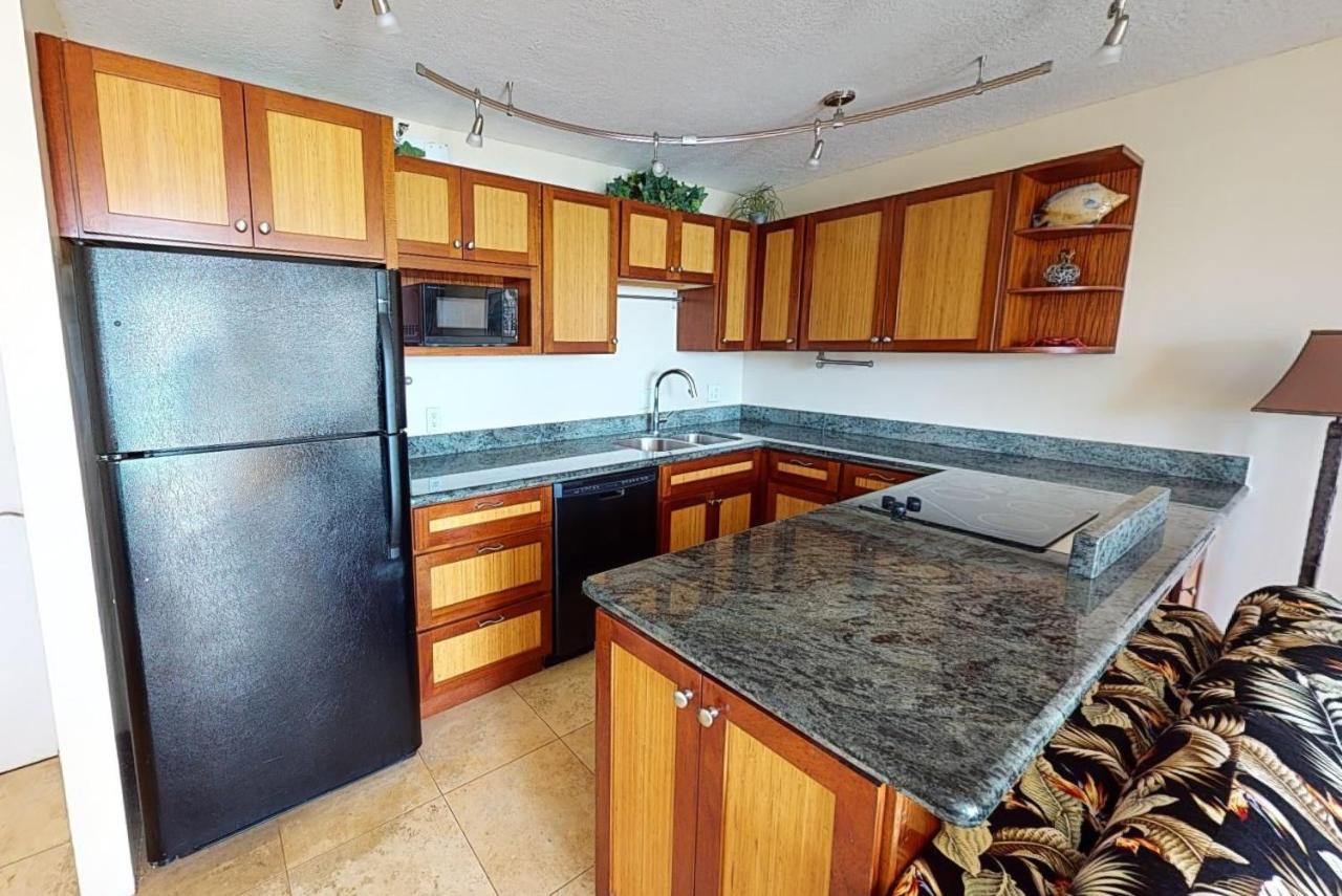 Sea View Condos At The Waikiki Banyan - Free Parking! Honolulu Exterior photo