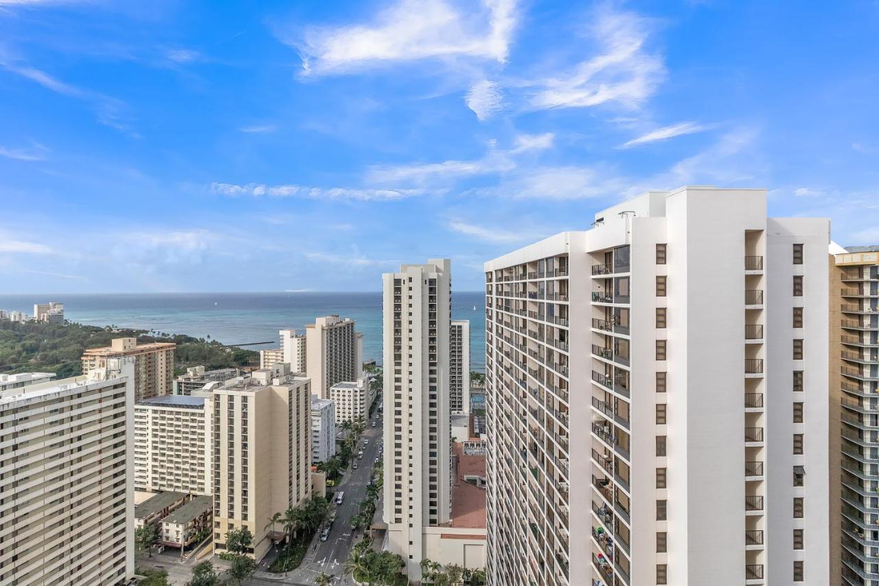 Sea View Condos At The Waikiki Banyan - Free Parking! Honolulu Exterior photo